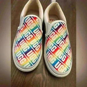 UGG CAPLAN RAINBOW GIRLS SLIP-ON SNEAKERS SHOES SIZE 2